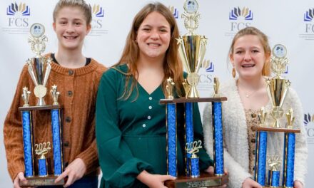 Model Middle Student Wins Floyd County Schools’ 2022 Gifted Oratorical Contest