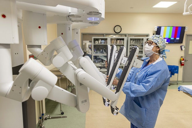 Atrium Health Floyd  Records 500th Robotic Surgery