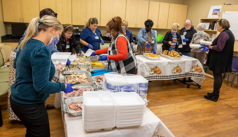 Heyman Hospice Care Renews Thanksgiving Tradition<br>Staff and Volunteers Provide 102 Meals
