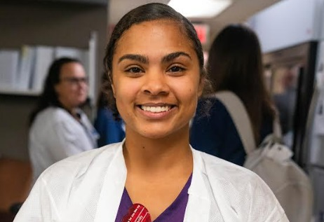 Nasia Collins awarded SonShine Award