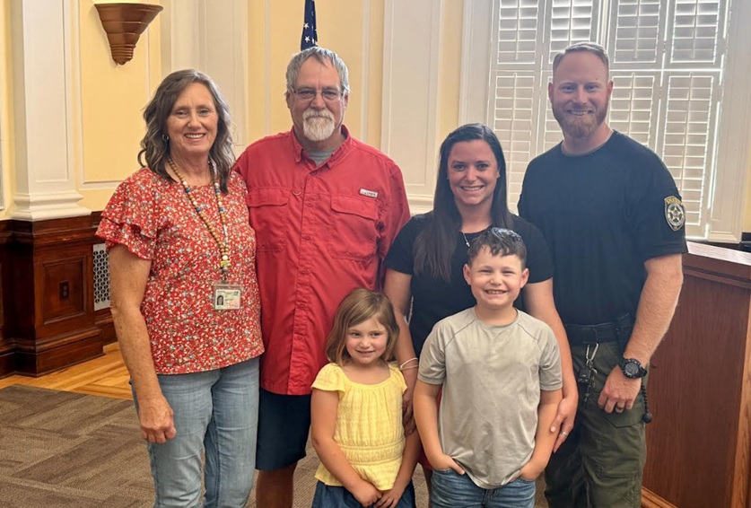 Floyd County Commission Recognizes Deputy Dennis Noles for Life-Saving Actions