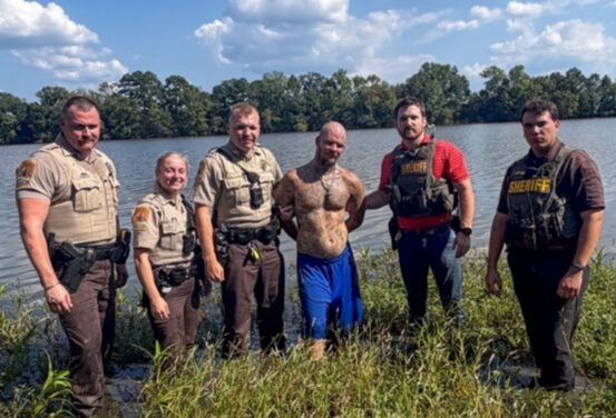 Fugitive Wanted in Floyd County Captured After Jumping into Weiss Lake